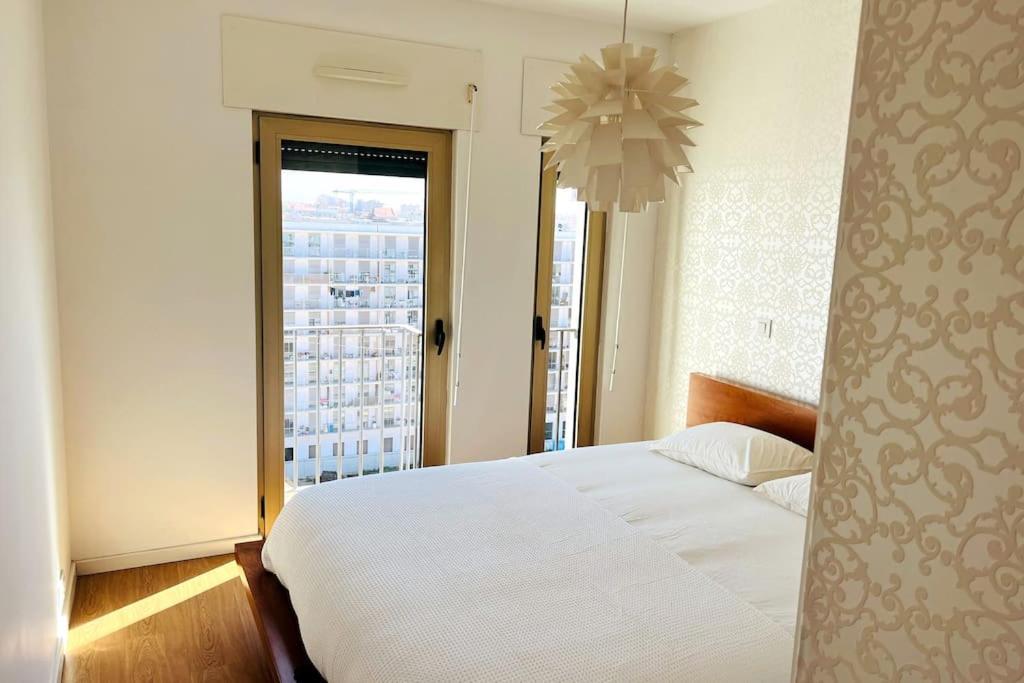 Charm Authentic Family Apartment Lisbon